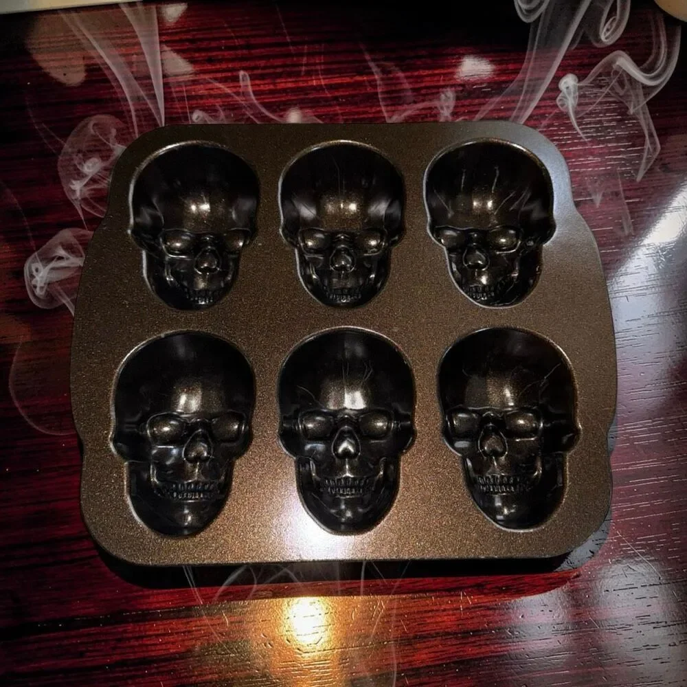 Nordicware Haunted Skull 5 Cup C Bronze Cast Aluminum Cake Let Pan